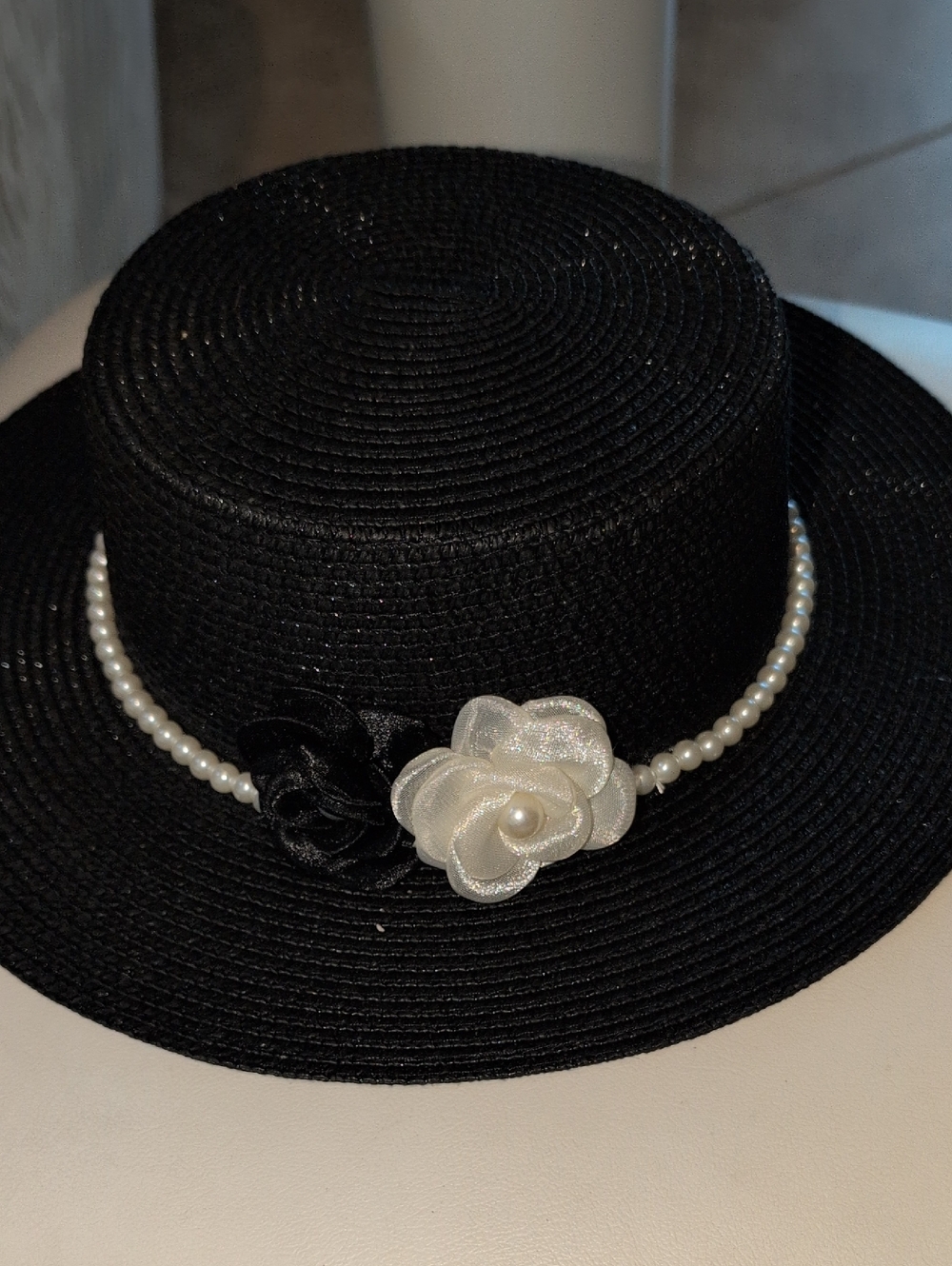Black Straw Sun Hat with Pearl Band and White Flower Accent New